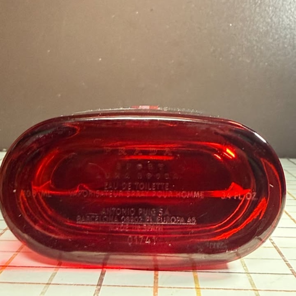 Prada - Picture 4 of 5